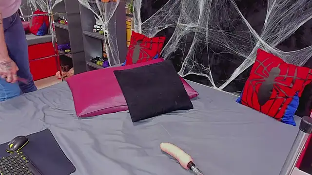  Alison   online show from October 28, 1:42 am