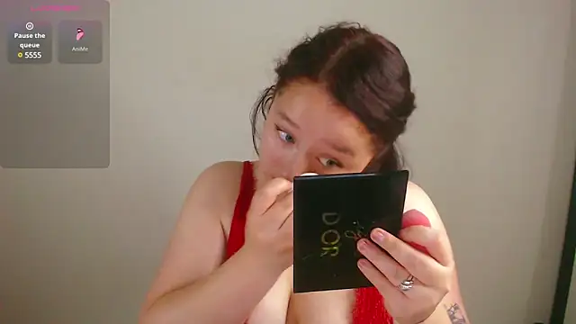 Snapshot of megan_owo chatting on December 22, 5:34 am megan owo online show from December 22, 5:34 am