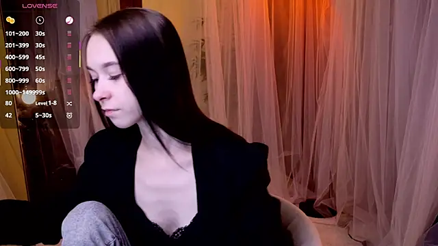 LilithStrangfor online show from November 9, 9:35 pm