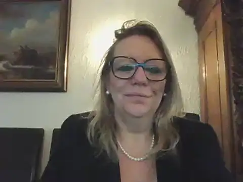 Silkesquirt online show from December 20, 8:06 am