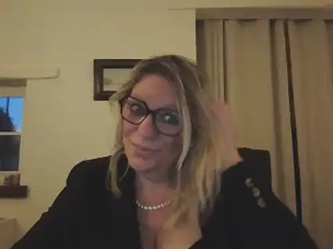 Silkesquirt online show from January 10, 7:14 am