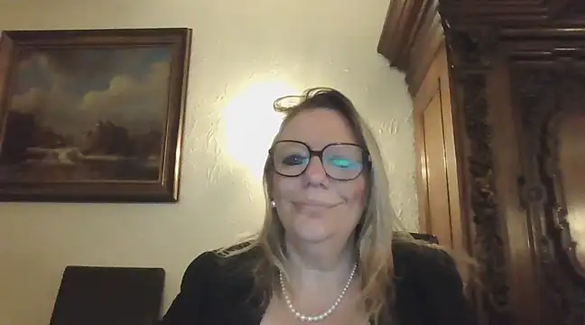 Silkesquirt online show from January 21, 7:04 am