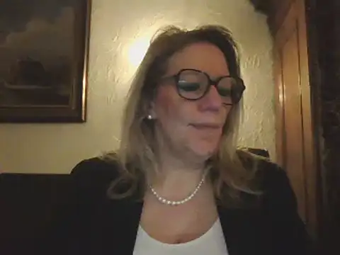 Silkesquirt online show from January 22, 7:03 am