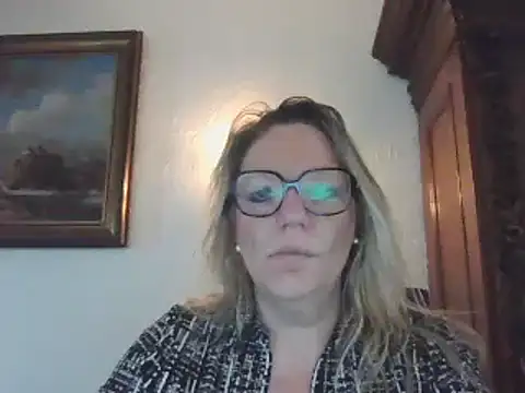 Silkesquirt online show from February 24, 7:55 am