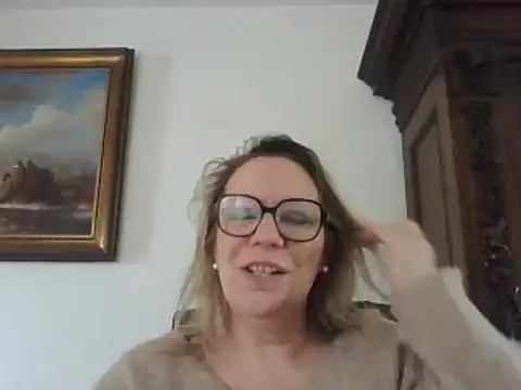 Silkesquirt online show from February 26, 1:08 pm