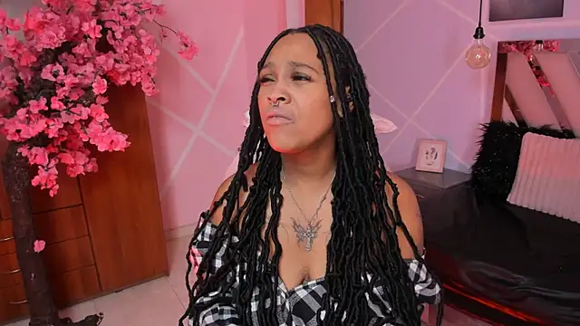 Snapshot of Elith_noa chatting on September 20, 7:37 pm Elith noa online show from September 20, 7:37 pm