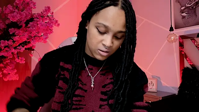 Elith noa online show from November 15, 7:21 pm