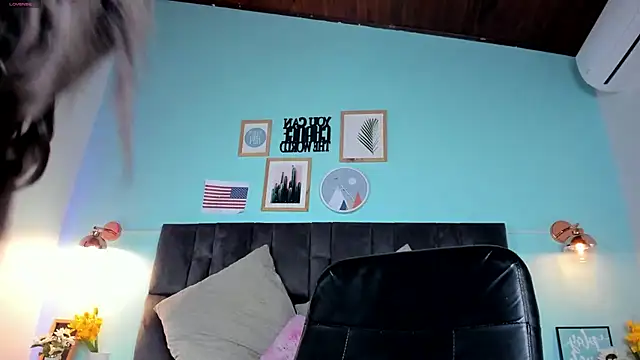 Snapshot of briannajackson_ chatting on January 4, 2:56 pm briannajackson online show from January 4, 2:56 pm