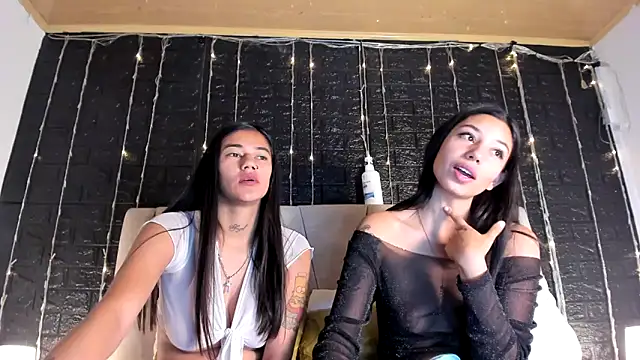 Snapshot of liittleangels chatting on December 5, 8:11 pm liittleangels online show from December 5, 8:11 pm