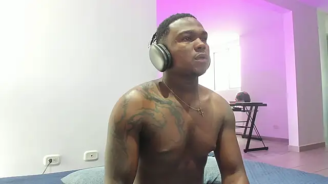 Troykhalil online show from December 18, 8:48 pm