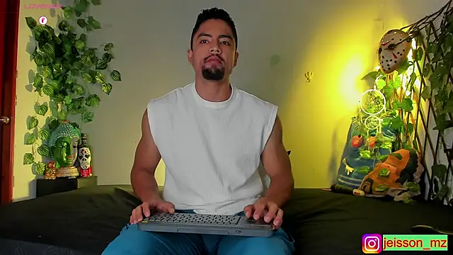 Snapshot of Jaxxon_ chatting on January 15, 10:27 am Jaxxon online show from January 15, 10:27 am