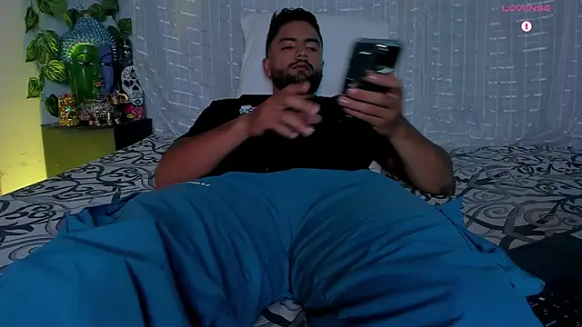 Snapshot of Jaxxon_ chatting on September 20, 1:39 am Jaxxon online show from September 20, 1:39 am