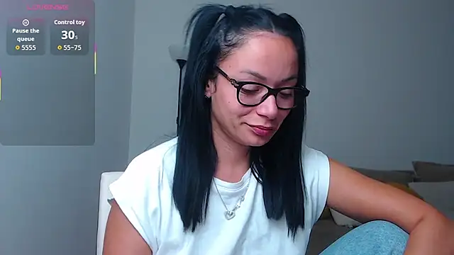 Snapshot of BabySerene chatting on October 26, 3:34 am BabySerene online show from October 26, 3:34 am