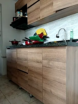 Snapshot of LEIRIS_Y_FRED_01 chatting on October 18, 1:23 pm LEIRIS Y FRED 01 online show from October 18, 1:23 pm