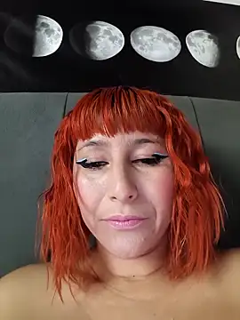 florecita9 online show from November 28, 5:48 pm