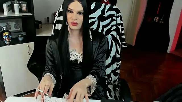 Snapshot of EvelynLexy chatting on February 24, 11:08 am EvelynLexy online show from February 24, 11:08 am