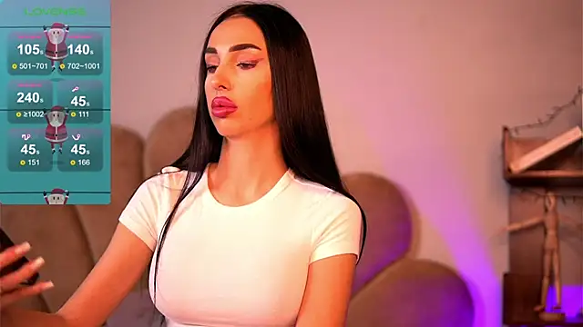 KairaAndrews online show from December 27, 7:46 pm