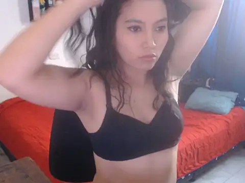 HannaKlein online show from February 11, 1:38 pm