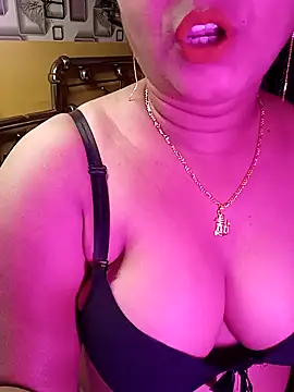 ella mariya online show from January 4, 4:11 pm