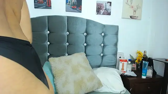 paytonbailey online show from November 4, 5:06 am