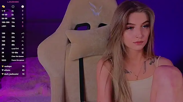 Snapshot of Saillise chatting on January 22, 10:59 pm Saillise online show from January 22, 10:59 pm