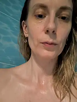 Snapshot of AvelinaLeoni chatting on November 14, 7:34 pm AvelinaLeoni online show from November 14, 7:34 pm