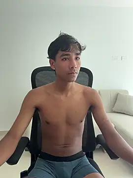 tyler maxx online show from September 11, 5:57 pm