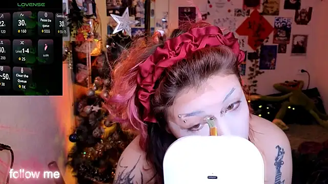 Snapshot of Alex_Howell chatting on December 20, 8:27 pm Alex Howell online show from December 20, 8:27 pm