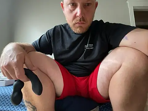 Mcpussypounder211 online show from June 9, 10:32 pm