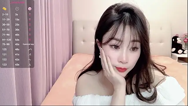 aisha123123 online show from February 1, 2:02 pm