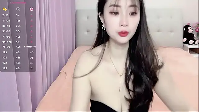 aisha123123 online show from February 5, 2:29 am