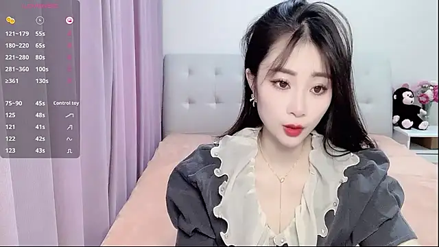 aisha123123 online show from February 7, 1:47 am