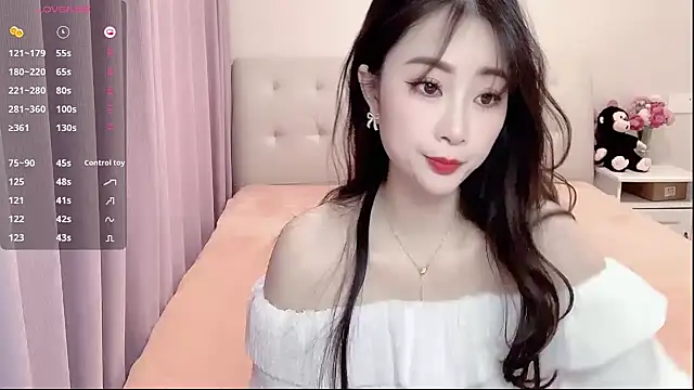 aisha123123 online show from February 11, 2:46 am