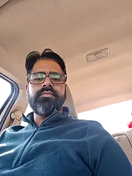 Snapshot of bewolf_17 chatting on December 6, 6:37 am bewolf 17 online show from December 6, 6:37 am