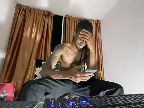 Malkon Big online show from December 21, 4:08 am