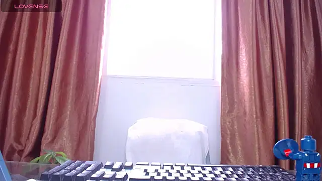 Snapshot of Malkon_Big chatting on April 10, 8:02 pm Malkon Big online show from April 10, 8:02 pm