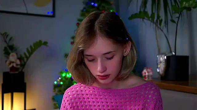 EdlinHargus online show from December 28, 4:51 am