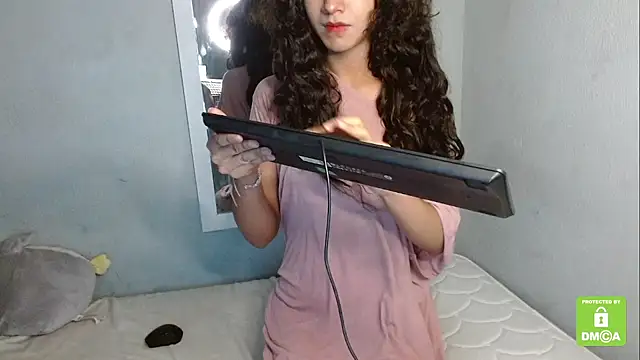 Snapshot of crista_rouse chatting on March 4, 1:45 am crista rouse online show from March 4, 1:45 am