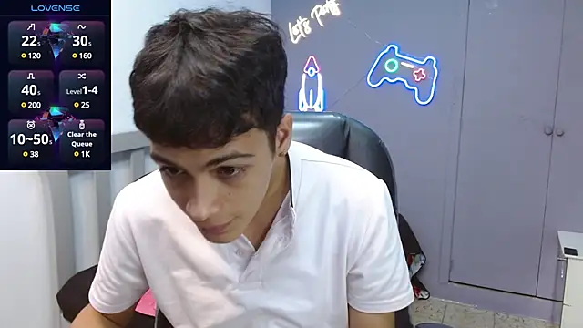 SkinnyBoy  online show from January 21, 3:21 pm