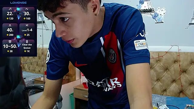 SkinnyBoy  online show from February 1, 3:18 pm