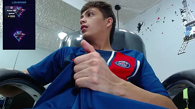 SkinnyBoy  online show from February 8, 3:10 pm