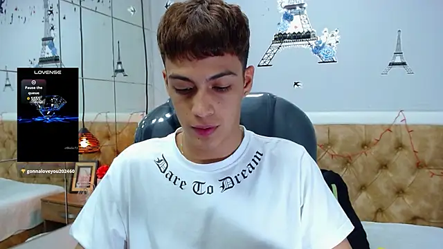 SkinnyBoy  online show from March 11, 6:08 pm