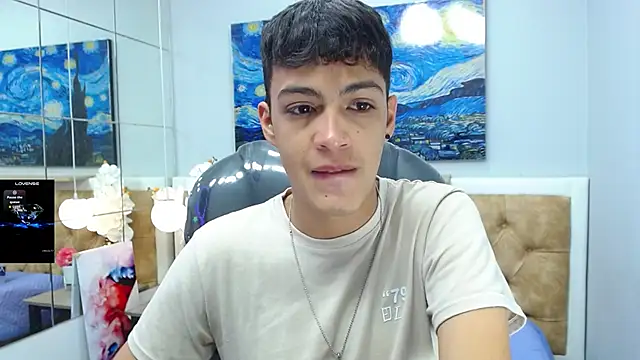 SkinnyBoy  online show from September 14, 12:48 pm