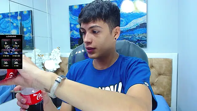 SkinnyBoy  online show from September 15, 12:38 pm