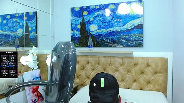 SkinnyBoy  online show from October 10, 12:37 pm