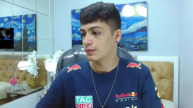 SkinnyBoy  online show from October 15, 12:38 pm