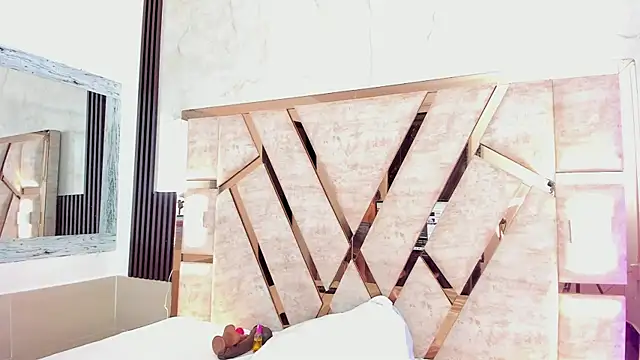 Snapshot of molly_sweetee chatting on October 30, 1:40 am molly sweetee online show from October 30, 1:40 am