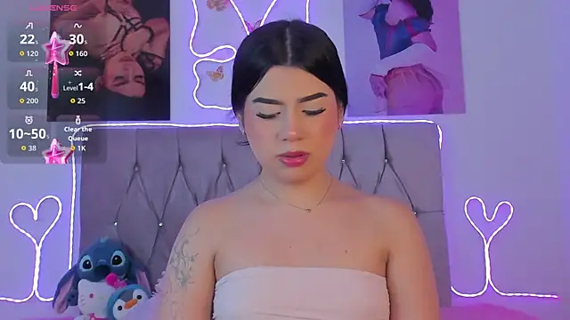 Ashley piinkk  online show from May 16, 4:20 am