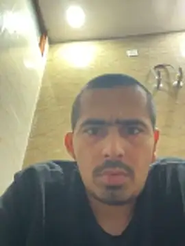 Snapshot of shivani0999 chatting on February 13, 1:07 pm shivani0999 online show from February 13, 1:07 pm