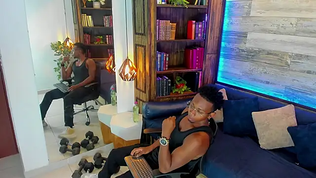 Snapshot of JamalMyst chatting on January 8, 1:21 am JamalMyst online show from January 8, 1:21 am